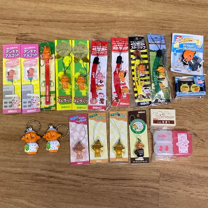 [BUNJANG] Sato-chan Vintage Strap Figure Keychain, Golf Accessory Case, Chopstick Rest Bundle Set / 사토짱 빈티지 스트랩 피규어키링 골프용품 케이스 등 일괄세트