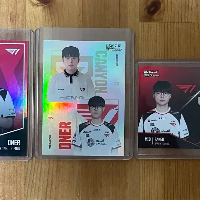 [BUNJANG] T1 Homeground Limited Edition Bault Trading Card Bundle Set / T1 홈그 한정판 bault 트레이딩 카드 일괄