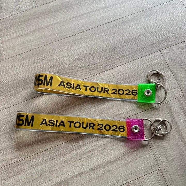 [BUNJANG] Official HIGE DANJI Guinte Keychain (Pink) / 히게단 긴테 키링 (녹색 판매완료)