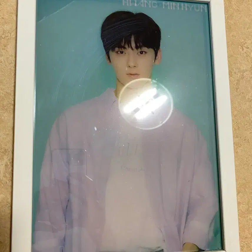 [BUNJANG] Wanna One Hwang Minhyun Summer Popup Frame / 워너원 황민현 액자 팝니다