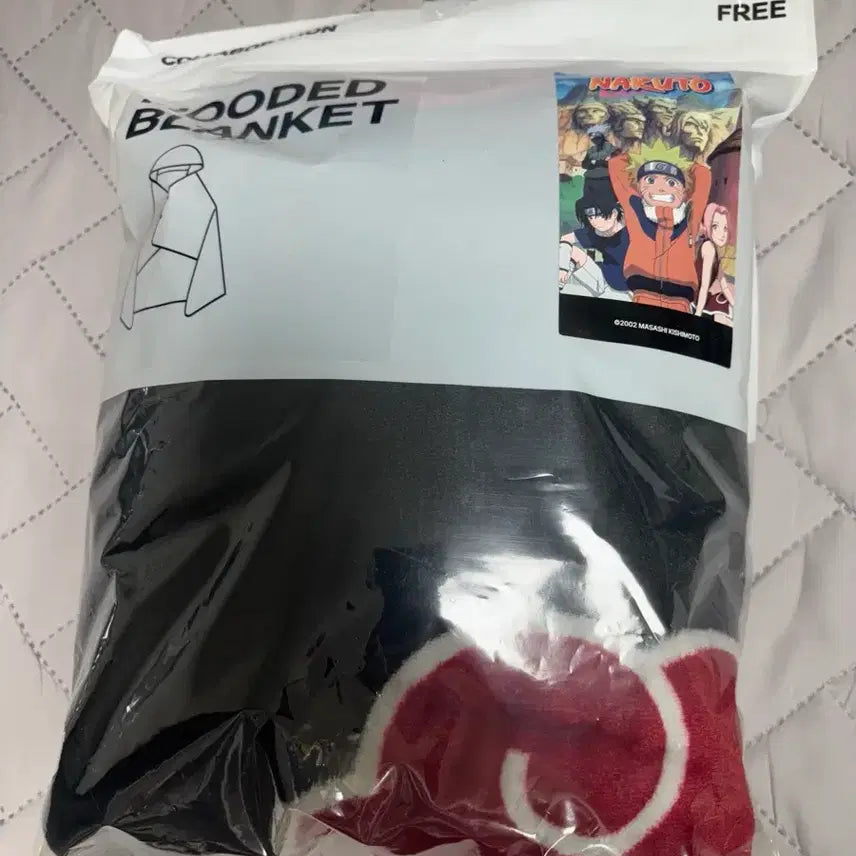 [BUNJANG] SPAO Naruto Akatsuki Hooded Blanket / 스파오 나루토 아카츠키 후드 담요 팝니다