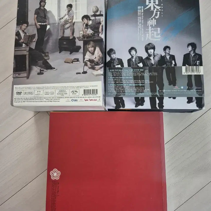 [BUNJANG] TVXQ! Season 1 &amp; 2 DVD &amp; All About Photobook Set / 동방신기 시즌 1, 2 DVD &amp; 올어바웃 포토북 세트 택배비포함