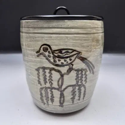 [BUNJANG] Doam Ji Sun-taek Buncheong Iron-Painted Gyerongsan Tea Caddy / 도암 지순택 선생 - 분청 철화계룡산찻통/
