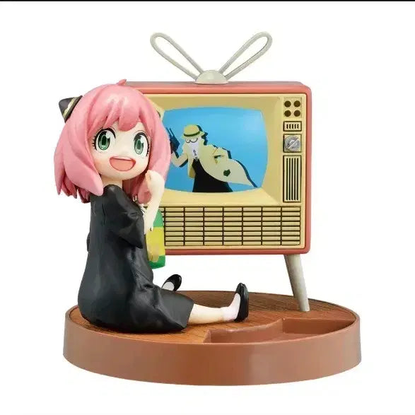 [BUNJANG] SPY x FAMILY Anya Forger Watching TV Figure (A Prize) / SPYFAMILY 스파이패밀리 아냐 피규어 워칭TV (A상)