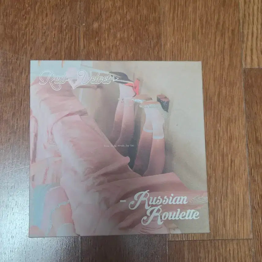 [BUNJANG] Red Velvet The Red / Russian Roulette Albums (Photocards NOT Included) / 레드벨벳 앨범 2종 판매 (The Red / Russian Roulette) 포카X