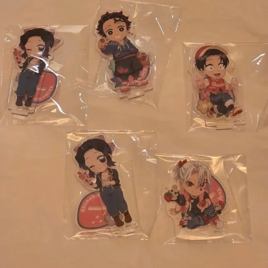 [BUNJANG] Demon Slayer Tengen Uzui Strawberry Festival Acrylic Stand / 귀멸의 칼날 딸기축제 우즈이 텐겐 아크릴 스탠드