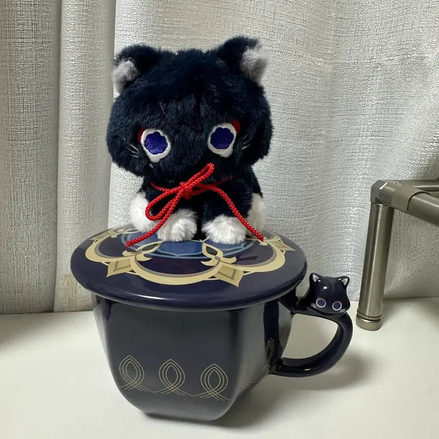 [BUNJANG] Genshin Impact Scaramouche Cat Megacoffee Mug &amp; Plush / 원신 방랑자 스카라무슈 고양이 메가커피 컵 머그컵 누이 인형 미호요 호요랜드