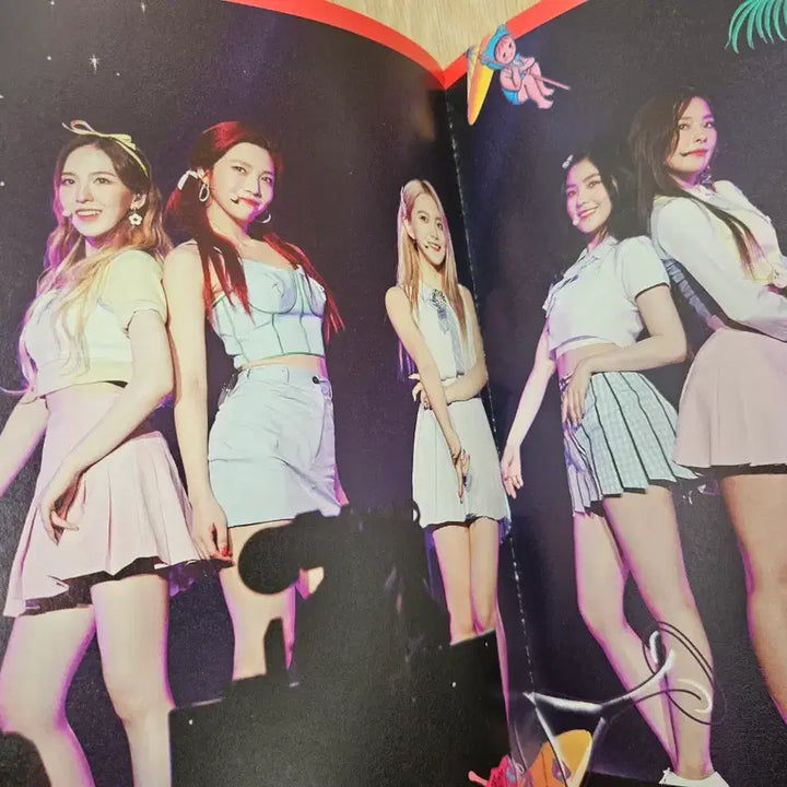 [BUNJANG] Red Velvet Red Room First Concert Photobook / 레드벨벳 첫 단독콘서트 레드룸 포토북