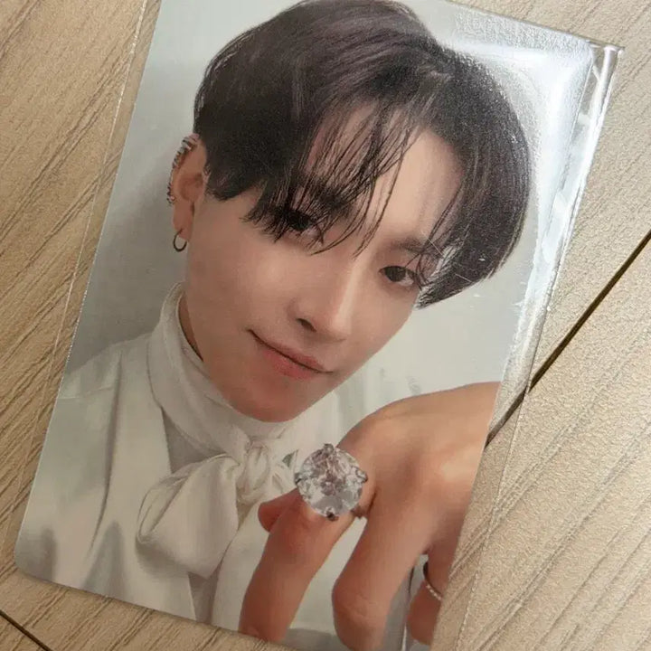 [BUNJANG] ATEEZ ANITEEZ Deja Vu Popup Hongjoong POB / 에이티즈 ANITEEZ in DejaVu 팝업 5만원 특전 홍중
