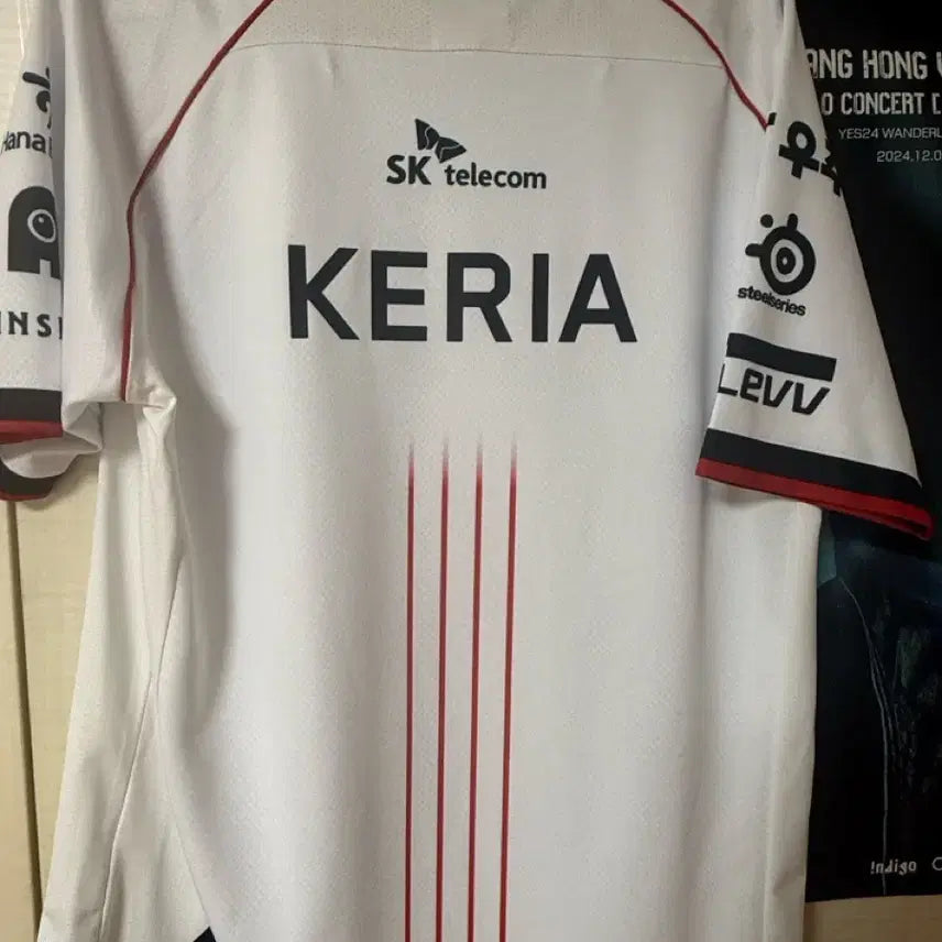 [BUNJANG] T1 2024 Worlds Uniform L Size (KERIA Marked) / T1 2024 월즈유니폼 L사이즈 (KERIA 마킹)