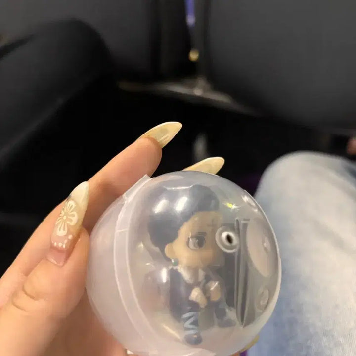 [BUNJANG] Hunter x Hunter Chrollo Sitting Figure / 헌터헌터 클로로 스와라세타이 가챠