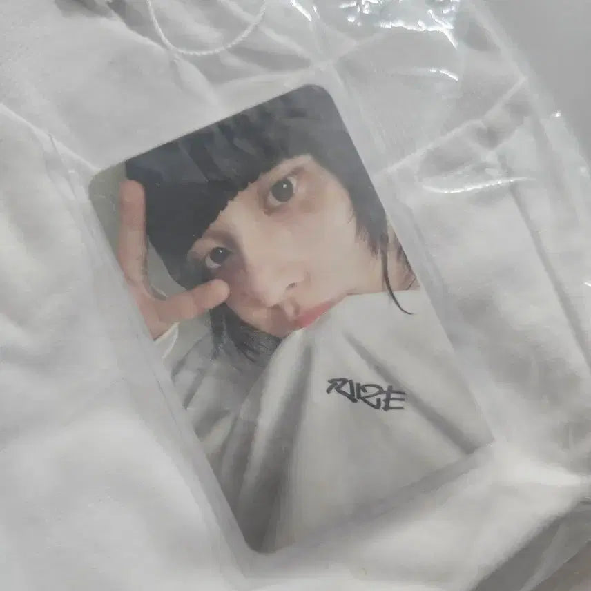 [BUNJANG] RIIZE Wonbin Valentine Long Sleeve Photocard Sealed / 라이즈 원빈 포카 발렌타인 롱슬리브 미개봉 양도