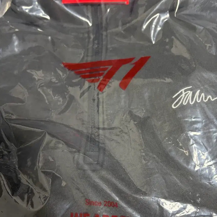 [BUNJANG] T1 Faker Signed Signature Half-Zip Sweatshirt M / 티원 홈그 시그니처 하프집업 페이커 싸인 M
