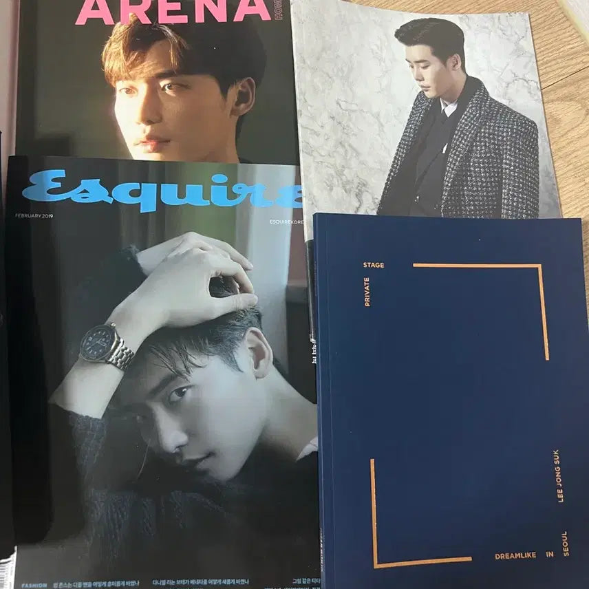 [BUNJANG] Lee Jong Suk 2017-2019 Seasons Greetings &amp; Photo Album Set / 이종석 2017~2019 시그 + 포토앨범 외