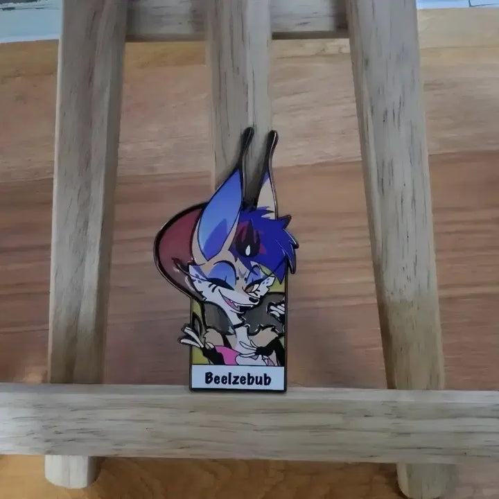 [BUNJANG] Hazbin Hotel Queen Bee Beelzebub Fan-Made Badge / 해즈빈호텔 퀸비 벨제붑 팬메이드 뱃지