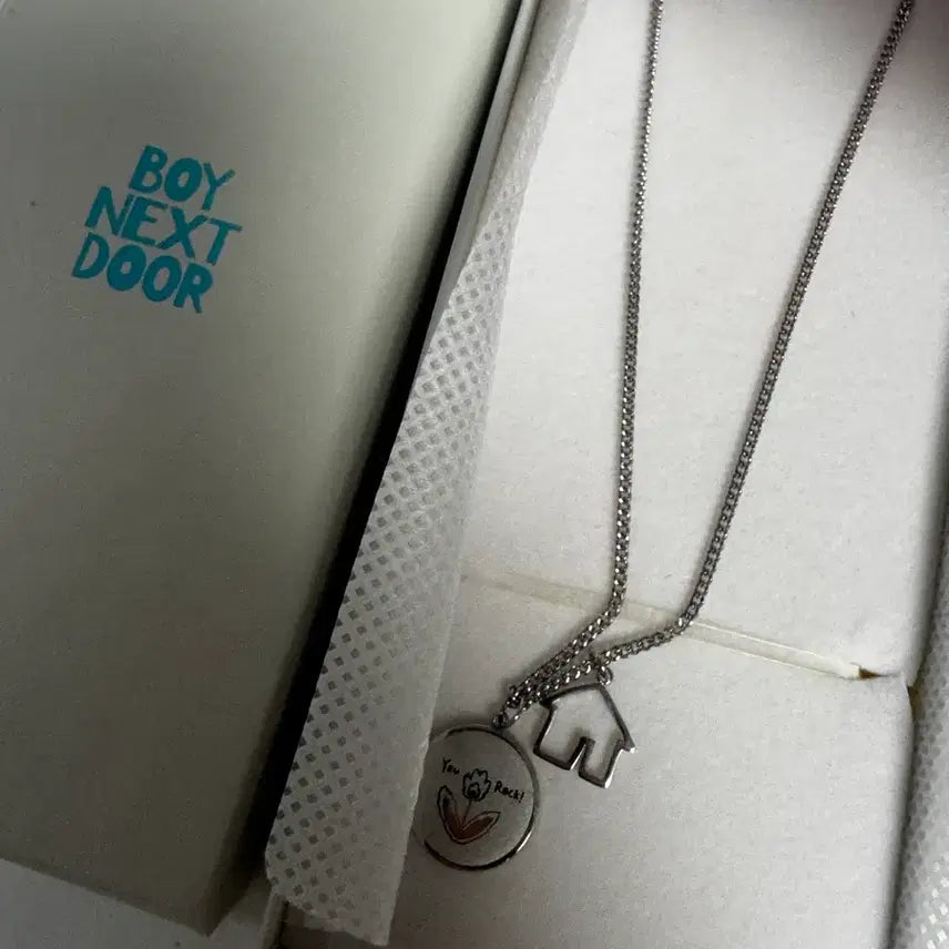 [BUNJANG] BOYNEXTDOOR Taesan 1st Anniversary Necklace / 보넥도 보이넥스트도어 태산 1주년 목걸이