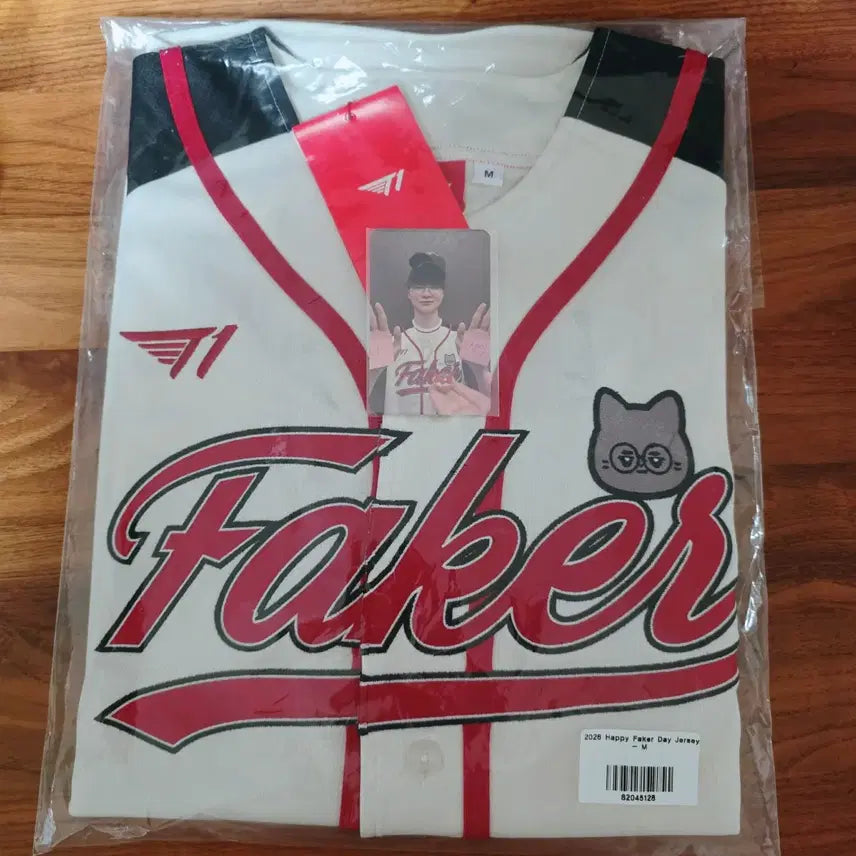 [BUNJANG] T1 Faker Birthday Baseball Jersey (Photocard Included) / T1 티원 페이커 생일 야구 유니폼 (포토 카드 포함) / Faker