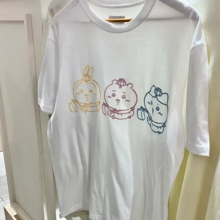 [BUNJANG] Chiikawa Hanbok Ver. T-Shirt / 치이카와 한복ver. 반팔티 (새상품)
