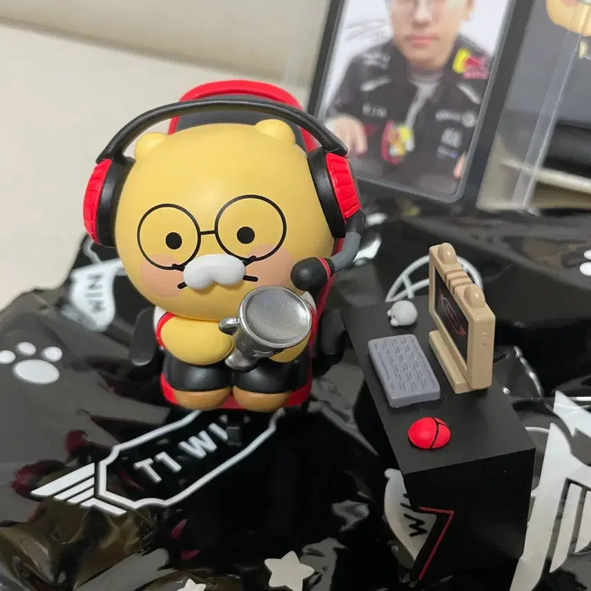 [BUNJANG] T1 x Kakao Friends Choonsik Random Figure / T1 x 카카오프렌즈 춘식이 랜덤 피규어 도란