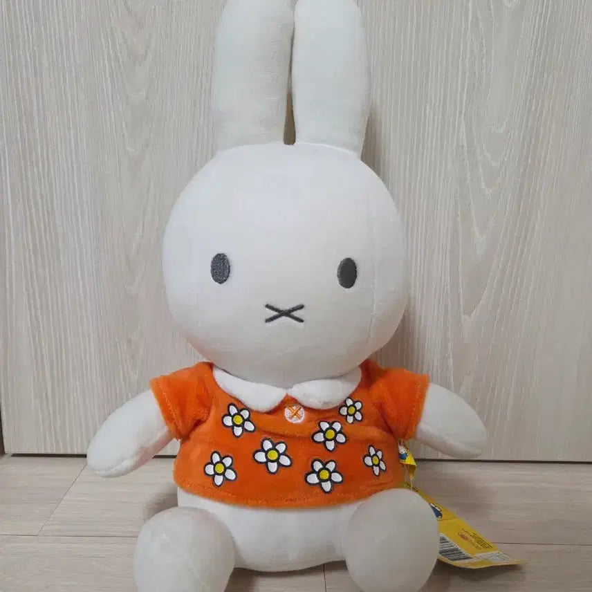 [BUNJANG] Miffy Floral Plush Doll / 미피 꽃무늬 인형