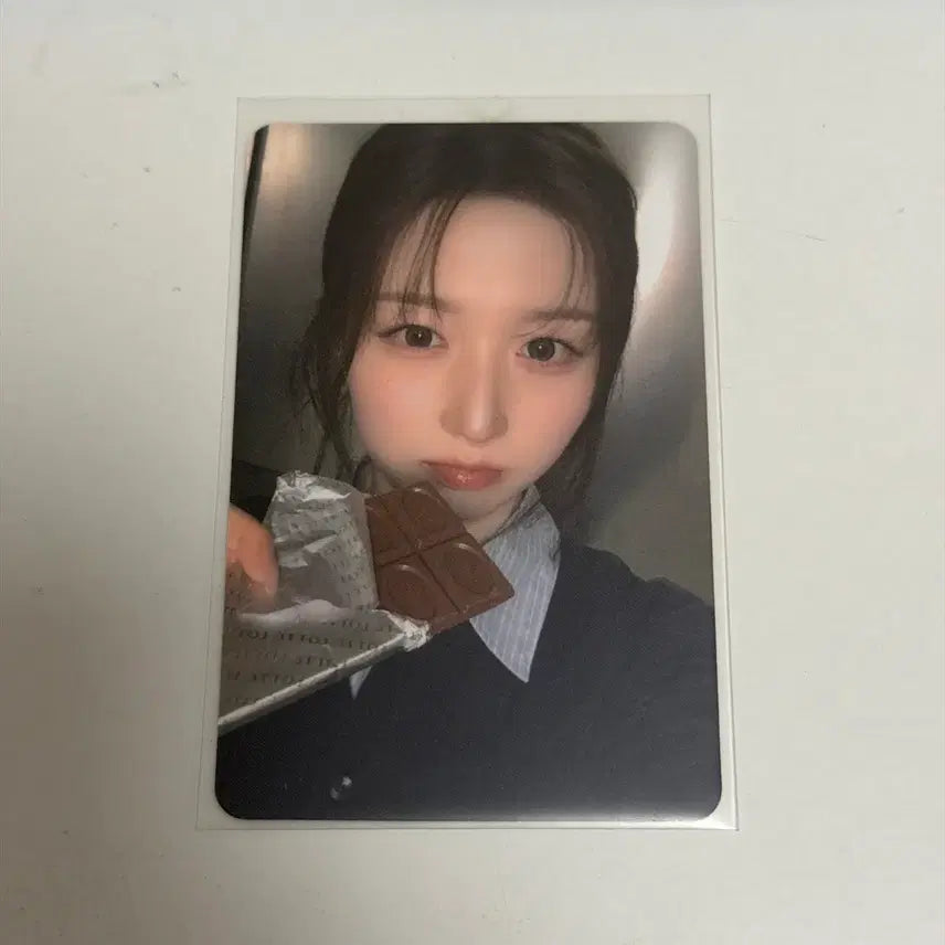 [BUNJANG] NMIXX Haewon Starriver Chocolate POB Photocard / 엔믹스 해원 스타리버 초콜렛 미공포특전포카 양도판매
