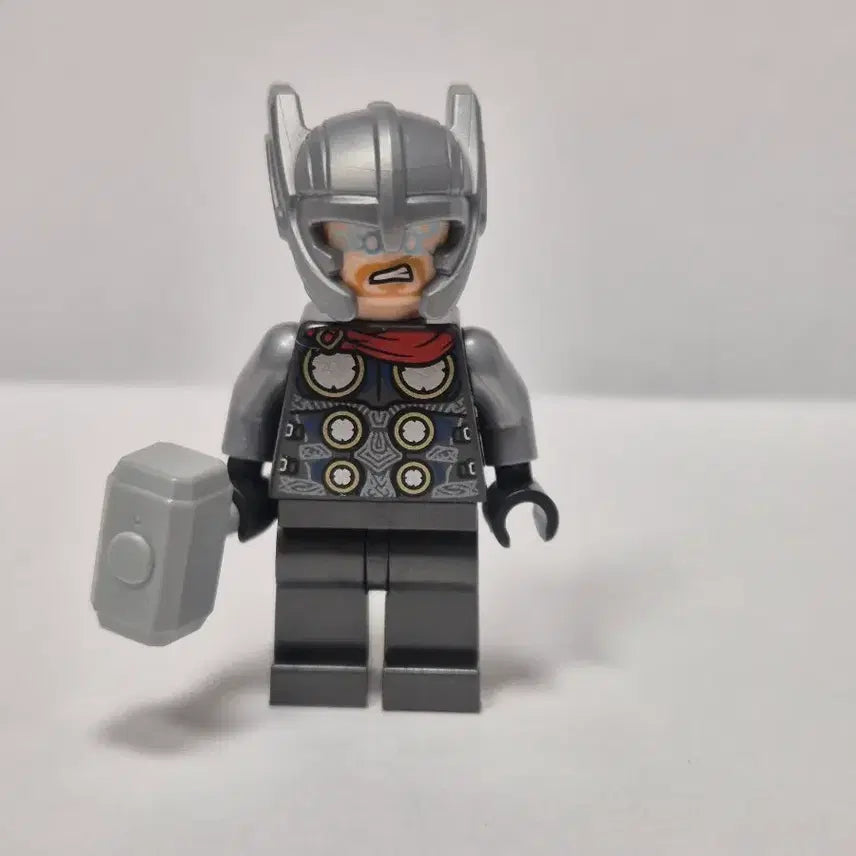 [BUNJANG] LEGO Marvel Thor Minifigure 76169 / 레고 마블 토르 미니피규어 76169