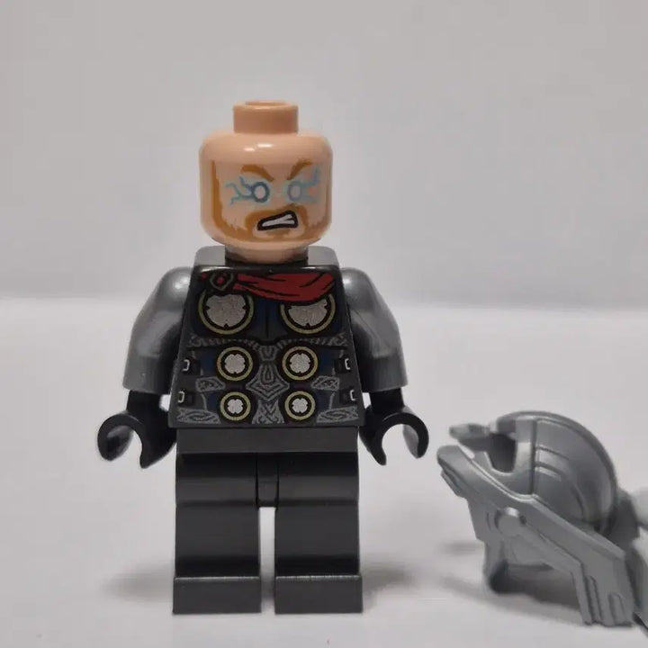 [BUNJANG] LEGO Marvel Thor Minifigure 76169 / 레고 마블 토르 미니피규어 76169