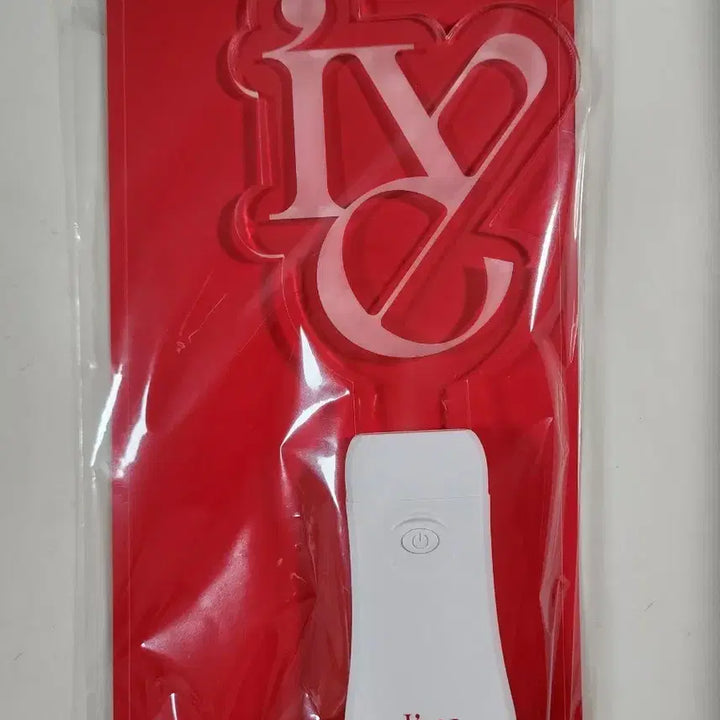 [BUNJANG] IVE Debut Showcase Acrylic Lightstick Sealed / 아이브 데뷔 쇼케이스 아크릴 응원봉 미개봉