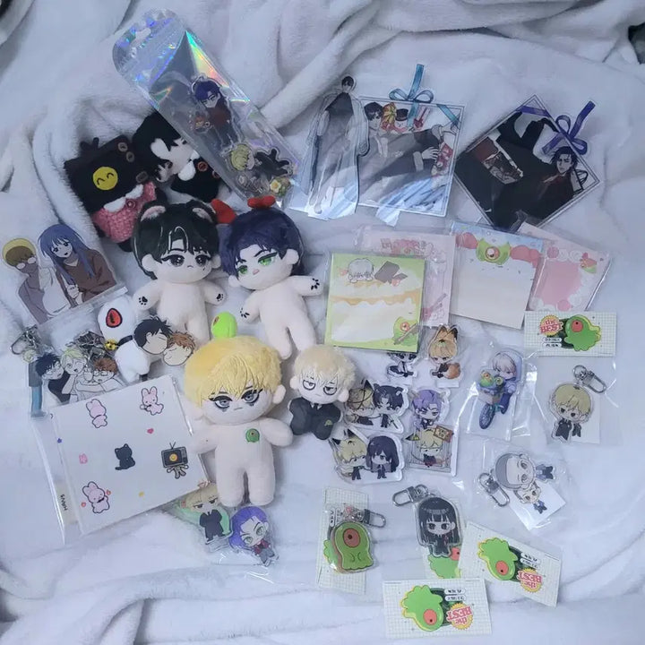 [BUNJANG] Web Novel/Webtoon Merchandise Set / [기간한정할인] 굿즈 세트 이착헌 괴담출근 브구소 집없 웹소 웹툰 등