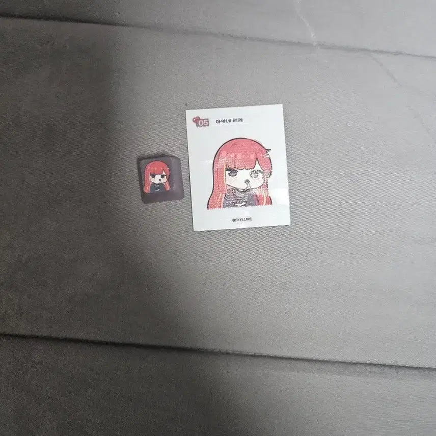 [BUNJANG] Stellive Reize Valentine Keycaps + Sticker Set / 스텔라이브 리제 발렌타인 키캡+띠부실 판매합니다