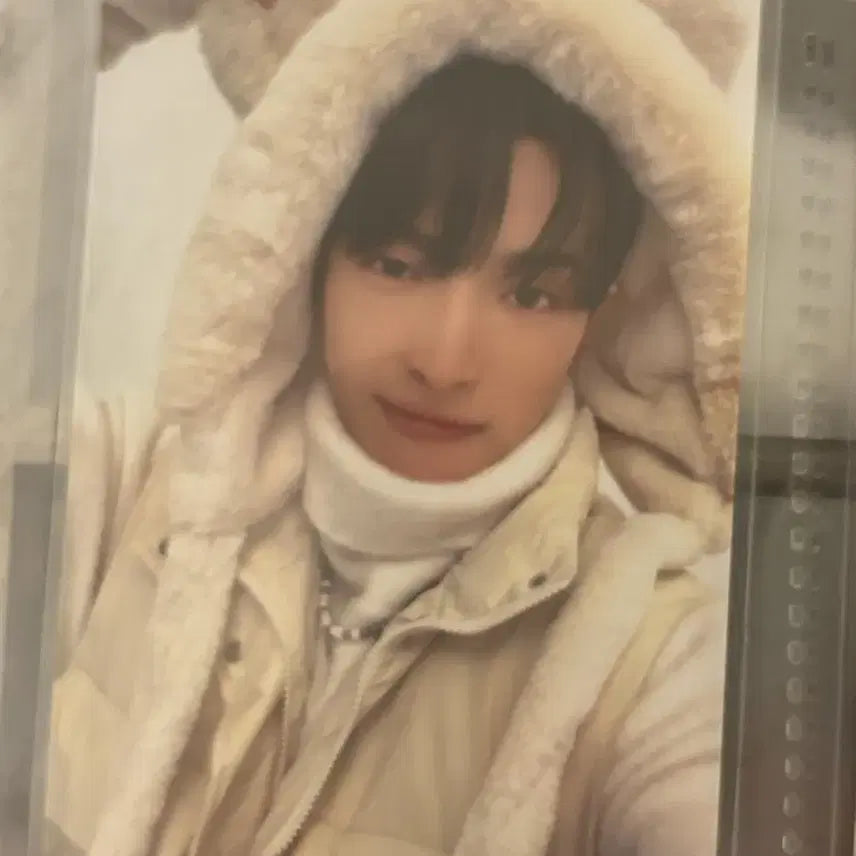 [BUNJANG] ATEEZ Hongjoong Snowman Factory Photo Set / 에이티즈 홍중 스노우맨팩토리 포토세트