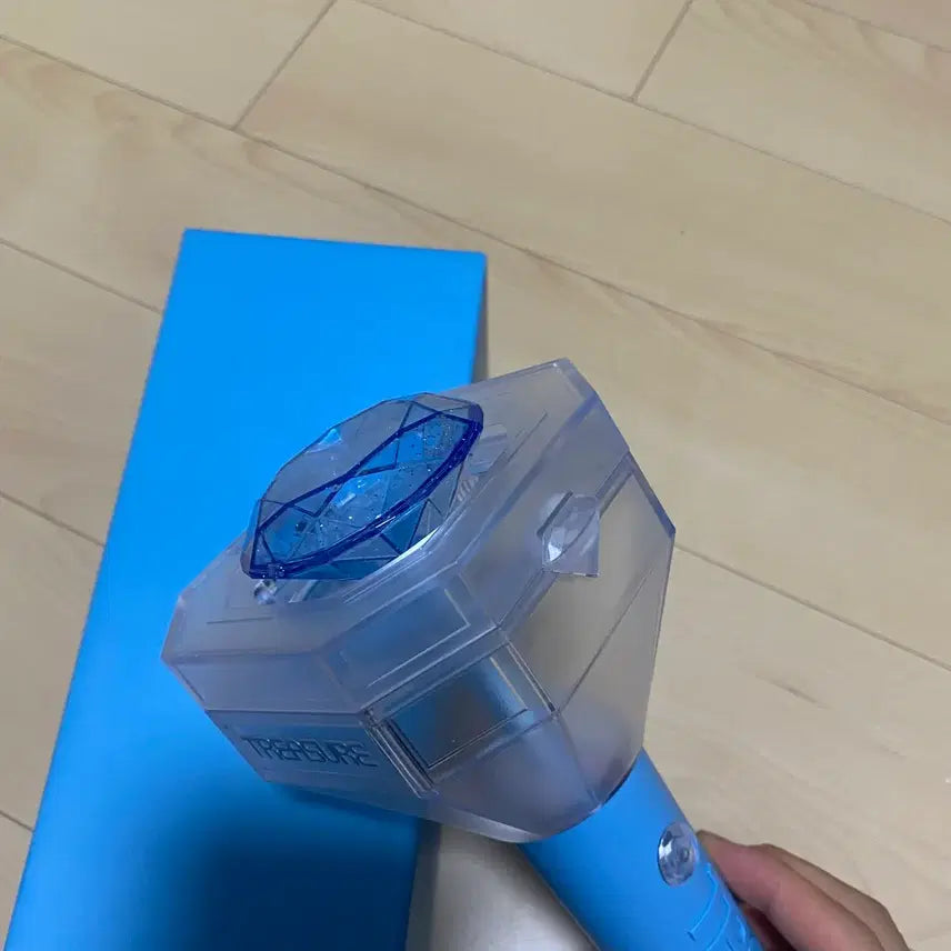 [BUNJANG] TREASURE TREI LIGHT Official Light Stick / 트레저 트라이트 1기