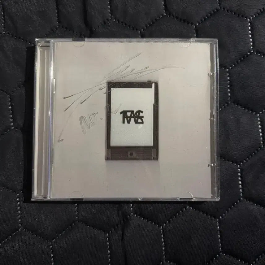 [BUNJANG] NO:EL 21F/W Signed Album (Unsealed) / NO:EL - 21F/W 사인반