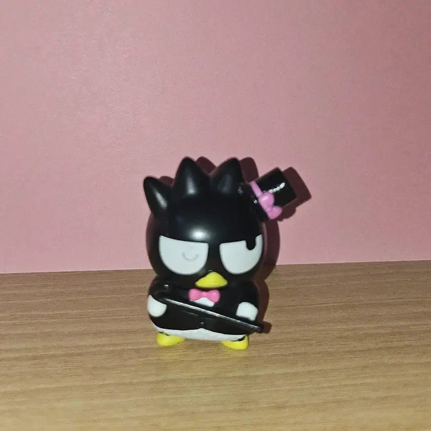 [BUNJANG] Sanrio Badtz-Maru Figure / 산리오 배드바츠마루 피규어
