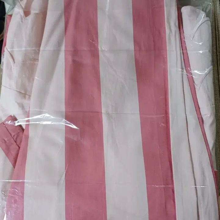 [BUNJANG] Pokemon Center Lurantis Pajama Set / 포켓몬센터 라란티스 파자마 라란티스 홈웨어