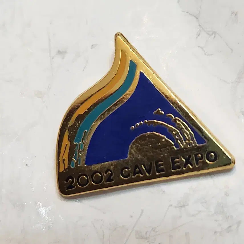[BUNJANG] Cave Expo 2002 Commemorative Badges 3-Set Bundle / 동굴 엑스포 2002 기념 뱃지 3종 일괄
