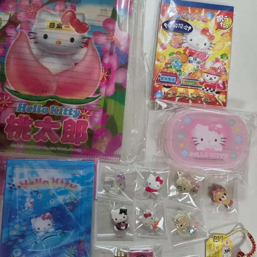 [BUNJANG] Vintage Hello Kitty Bundle Stationery &amp; Figurines / 고전키티 일괄 판매