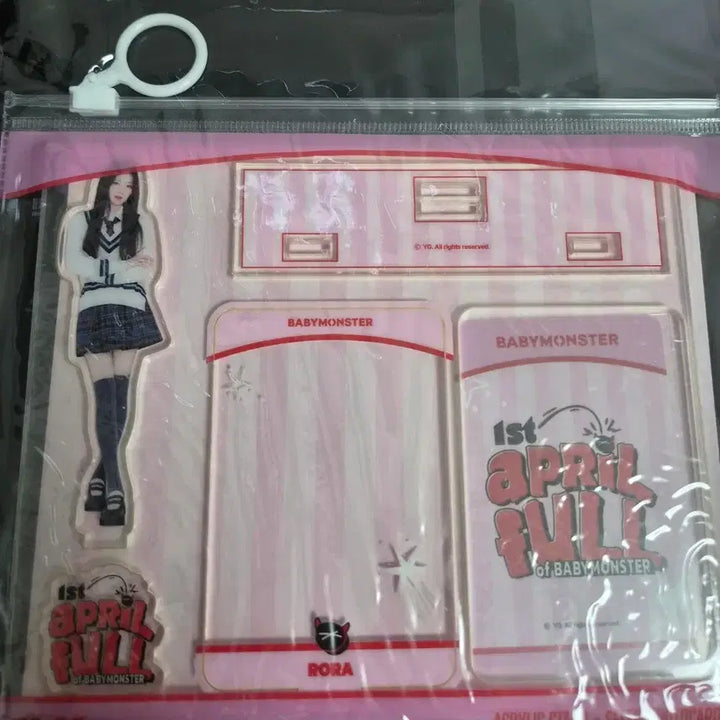 [BUNJANG] BABYMONSTER Acrylic Stand + Selfie Photocard Set / 베이비몬스터 아크릴 스탠드 + 셀피 포토카드 세트