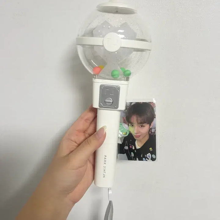 [BUNJANG] Park Ji Hoon Official Lightstick Set (Photocard Included, Unused) / 박지훈 공식 응원봉 뽑봉 (포카 포함+미사용)