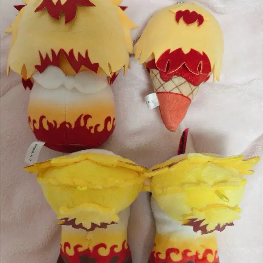 [BUNJANG] Kyojuro Rengoku Hug Character Plush Set / 일괄 렌고쿠 표코누이 아이스누이 허그캬라2종