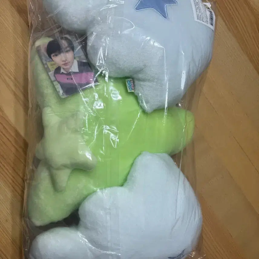 [BUNJANG] NCT WISH NCTUCHU Cushion Sakuya Photocard (Sealed) / NCTWISH 엔시티위시 위츄 쿠션 사쿠야 포카 미개봉 새상품