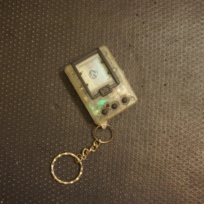 [BUNJANG] Vintage Mini Game Machine Keychain / 빈티지게임기 키링 열쇠고리 미니게임 빈티지데코악세사리 인테리어소품 빈티지소품UU