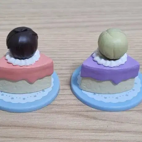 [BUNJANG] Attack on Titan Puchibass Capsule Toy Set (Eren, Mikasa, Levi, Erwin) / 진격의 거인 푸치바스 캡슐 케이크 가챠 4종 세트 에렌 미카사 리바이 엘빈 진격거