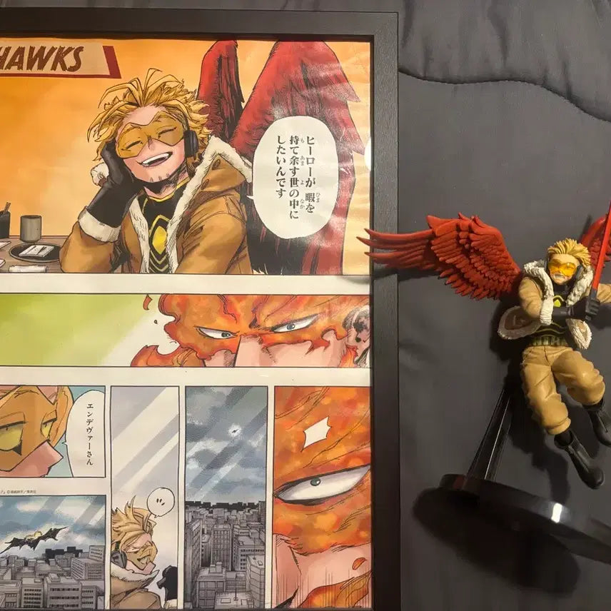 [BUNJANG] Hawks Figure, Poster, and Frame Bundle Set / 일괄)) 나히아 호크스 피규어 및 포스터 액자 판매합니다