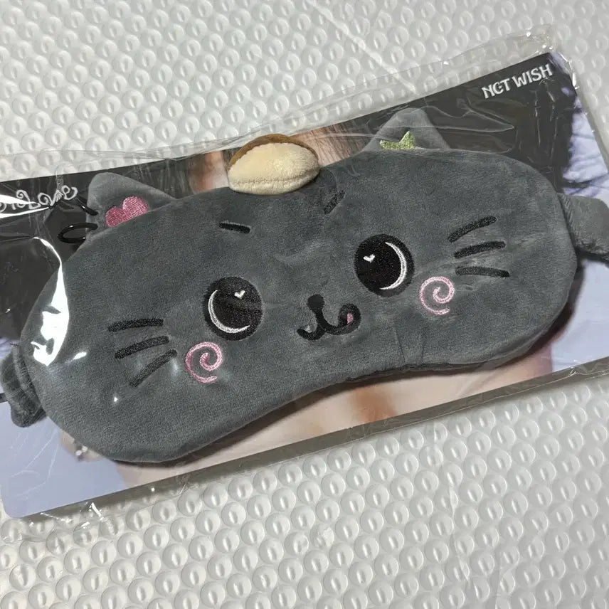 [BUNJANG] NCT WISH Odd To Love O2LOVE Pop-up Kurri Riku Sleeping Mask / 엔시티 위시 오드투러브 오투럽 팝업 쿠리 리쿠 수면 안대