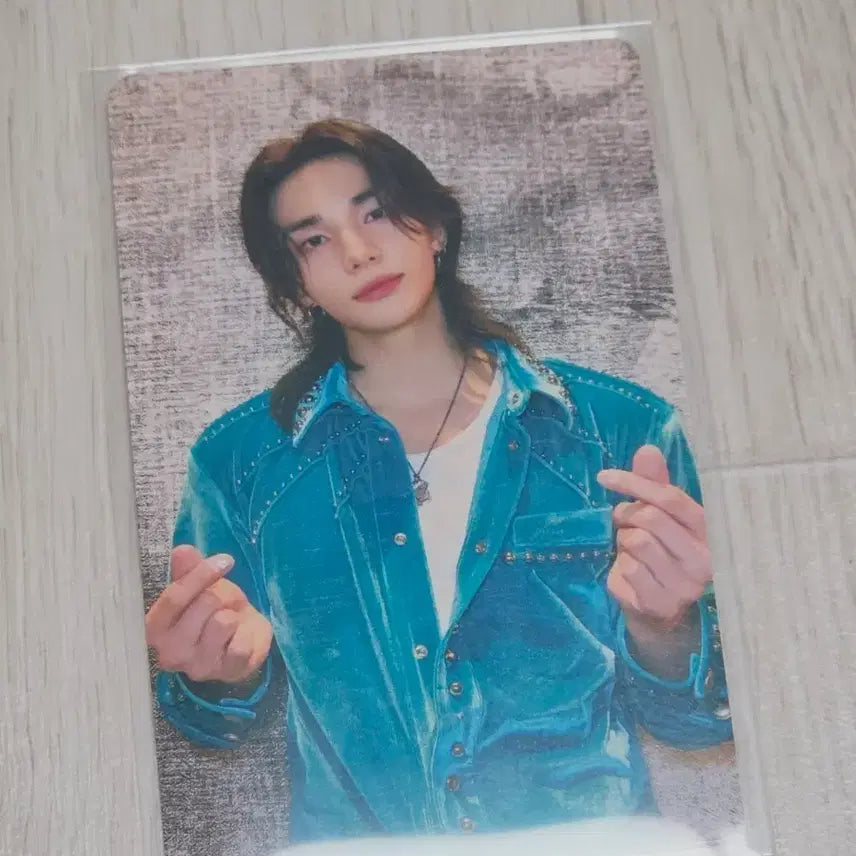 [BUNJANG] Stray Kids Dingo X HMV Lucky Draw Hyunjin Photocard / 스트레이키즈 디스앤댓 HMV 럭키드로우X 현진 포카