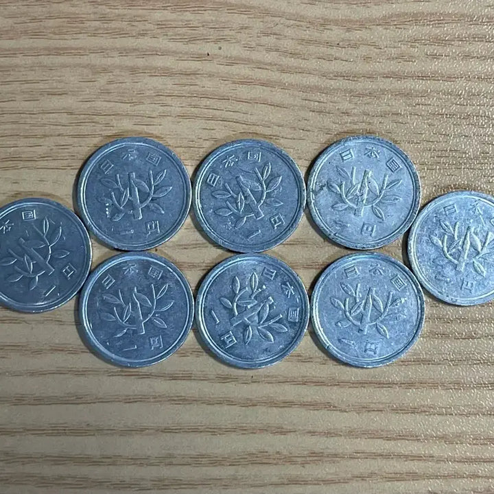 [BUNJANG] Japanese 10 Yen Coins (8 pcs) / 일본 10엔 동전 8개