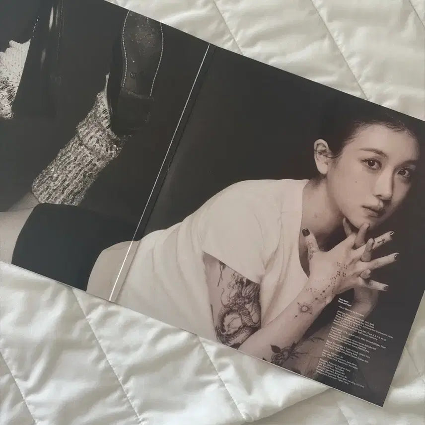 [BUNJANG] Yerin Baek Flash and Core LP (Sealed) / 배송가능 백예린 Flash and Core lp 미개봉