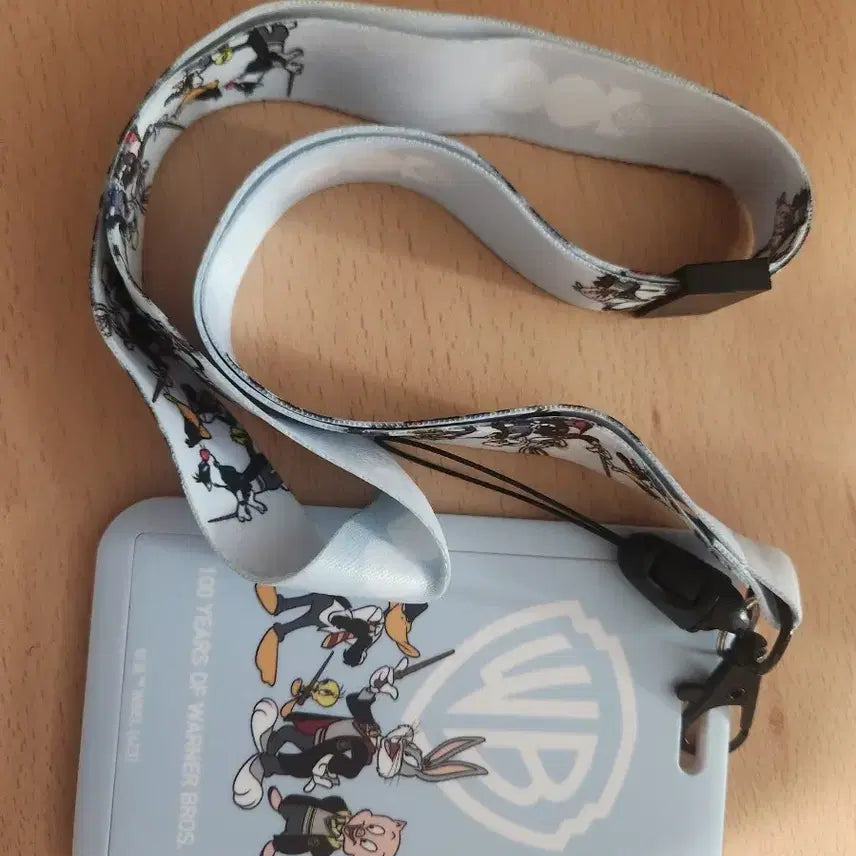 [BUNJANG] Warner Bros. Looney Tunes 100th Anniversary Necklace Card Holder / 워너브라더스 루니툰 목걸이 카드 홀더