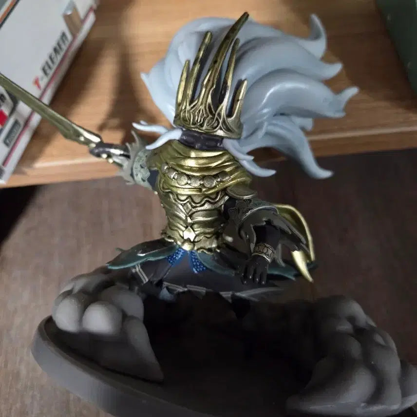 [BUNJANG] Dark Souls Nameless King Figure / 다크 소울 무명왕 피규어